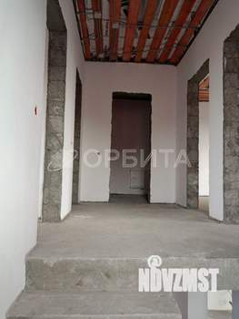 Дом 131м&sup2;, 2-этажный, участок 4 сот.  