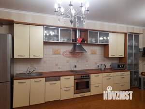Коттедж 220м², 2-этажный, участок 10 сот.  