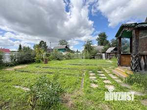 Дом 30м&sup2;, 2-этажный, участок 6 сот.  