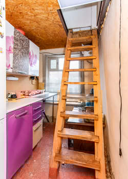 Дом 26м&sup2;, 2-этажный, участок 4 сот.  