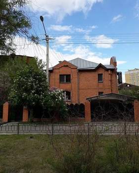 Дом 310м², 3-этажный, участок 9 сот.  