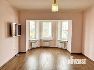 Дом 251м², 3-этажный, участок 547 сот.  