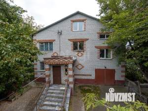 Дом 408м&sup2;, 3-этажный, участок 15 сот.  