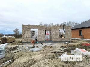 Дом 100м&sup2;, 2-этажный, участок 5 сот.  