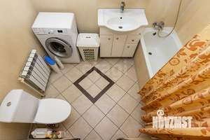 Дом 61м&sup2;, 2-этажный, участок 5 сот.  