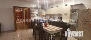Коттедж 210м², 2-этажный, участок 10 сот.  