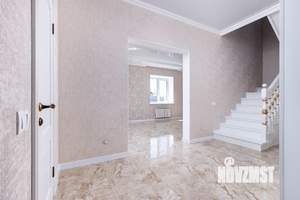 Коттедж 210м², 2-этажный, участок 8 сот.  