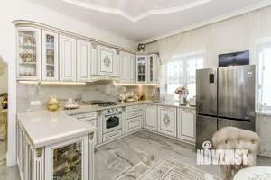 Дом 201м&sup2;, 2-этажный, участок 5 сот.  