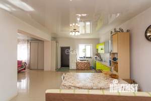 Дом 196м&sup2;, 2-этажный, участок 4 сот.  