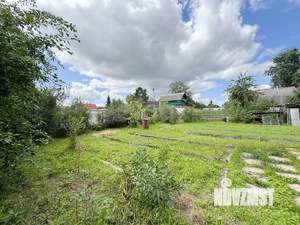 Дом 30м&sup2;, 2-этажный, участок 6 сот.  