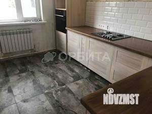 Дом 160м&sup2;, 2-этажный, участок 6 сот.  