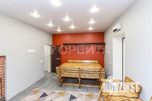 Дом 200м&sup2;, 2-этажный, участок 6 сот.  