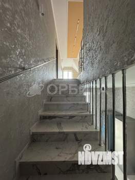 Дом 243м², 2-этажный, участок 9 сот.  