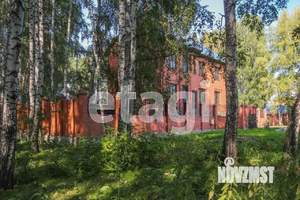 Дом 760м&sup2;, 2-этажный, участок 15 сот.  