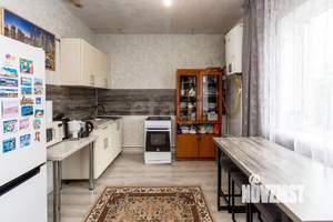 Дом 60м&sup2;, 2-этажный, участок 5 сот.  