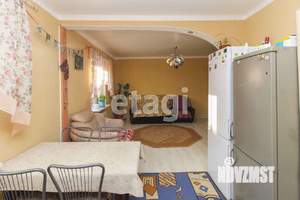 Дом 192м², 3-этажный, участок 3 сот.  