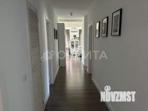 Дом 220м&sup2;, 2-этажный, участок 6 сот.  