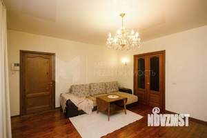 Коттедж 270м², 2-этажный, участок 6 сот.  