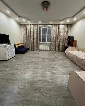 Дом 368м&sup2;, 2-этажный, участок 7 сот.  