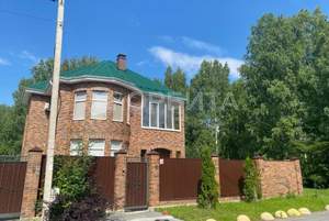 Дом 200м&sup2;, 2-этажный, участок 0 сот.  