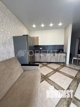 Дом 77м&sup2;, 2-этажный, участок 6 сот.  