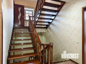 Дом 360м², 3-этажный, участок 14 сот.  