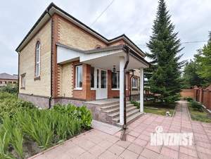 Дом 349м², 2-этажный, участок 15 сот.  