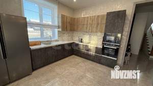 Дом 130м&sup2;, 2-этажный, участок 6 сот.  