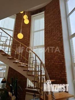 Дом 180м&sup2;, 2-этажный, участок 5 сот.  