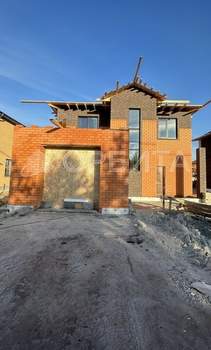 Дом 160м², 2-этажный, участок 0 сот.  