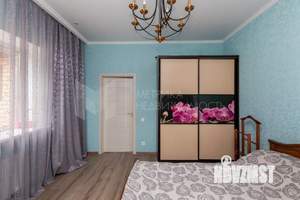 Коттедж 280м², 3-этажный, участок 12 сот.  