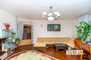 Дом 169м&sup2;, 2-этажный, участок 9 сот.  