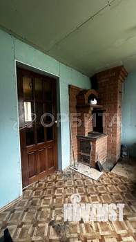 Дом 42м&sup2;, 2-этажный, участок 11 сот.  