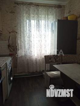 Дом 49м&sup2;, 2-этажный, участок 6 сот.  