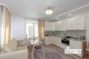 Дом 100м&sup2;, 2-этажный, участок 6 сот.  