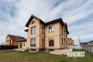 Дом 572м², 3-этажный, участок 15 сот.  