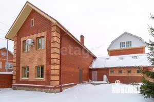 Дом 319м², 3-этажный, участок 15 сот.  