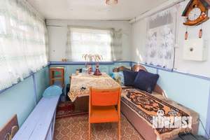 Дом 30м², 2-этажный, участок 10 сот.  