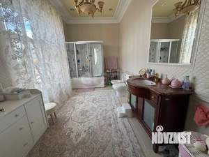 Дом 995м&sup2;, 2-этажный, участок 30 сот.  