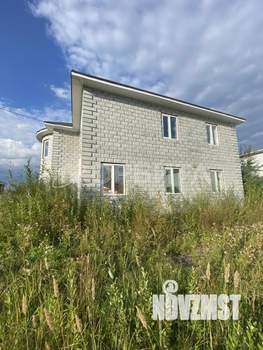 Дом 180м&sup2;, 2-этажный, участок 7 сот.  