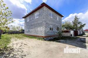 Дача 200м², 2-этажный, участок 10 сот.  