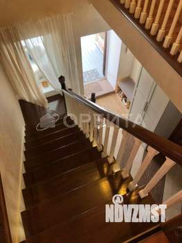 Дом 175м&sup2;, 2-этажный, участок 10 сот.  