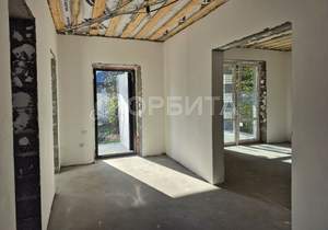 Дом 102м&sup2;, 2-этажный, участок 0 сот.  