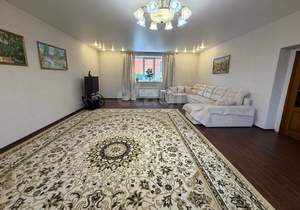 Дом 298м&sup2;, 2-этажный, участок 10 сот.  