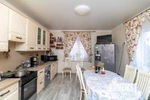 Дом 171м², 2-этажный, участок 15 сот.  