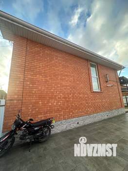 Коттедж 155м², 2-этажный, участок 5 сот.  