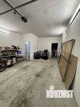 Дом 243м², 2-этажный, участок 9 сот.  