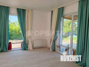 Дом 108м&sup2;, 2-этажный, участок 8 сот.  