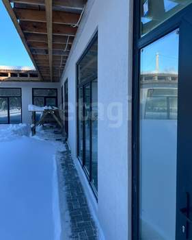 Дом 180м&sup2;, 1-этажный, участок 6 сот.  