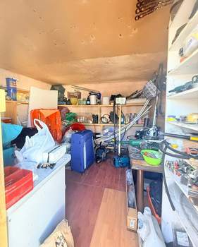 Дом 60м&sup2;, 2-этажный, участок 5 сот.  